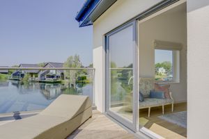 Photo 21- click for photo gallery